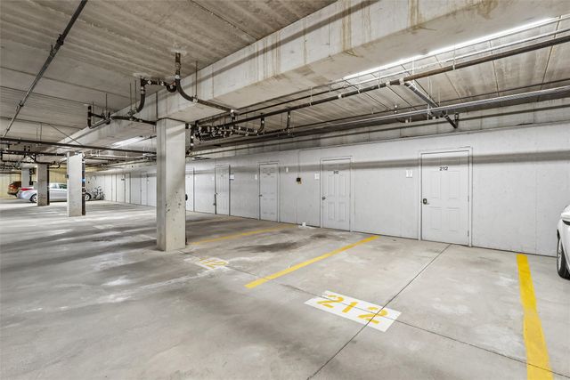 3031 Grand Avenue 212, Des Moines, IA 50312