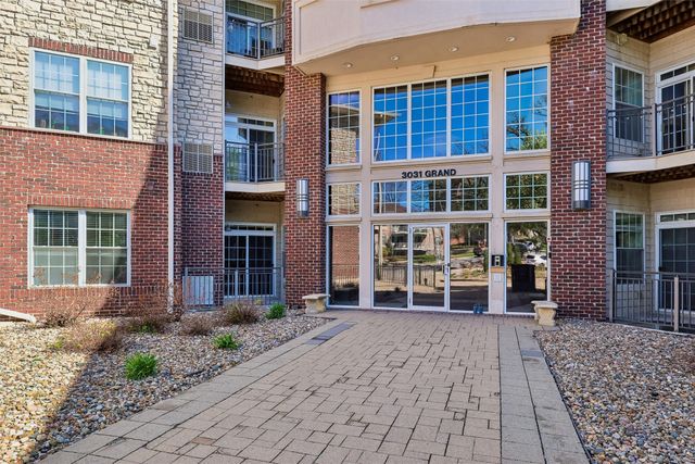 3031 Grand Avenue 212, Des Moines, IA 50312