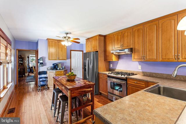 9 MOORE AVE, Barrington, NJ 08007