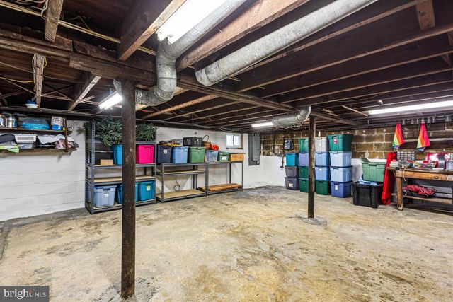 9 MOORE AVE, Barrington, NJ 08007