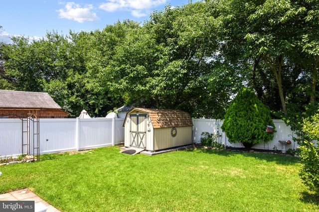 9 MOORE AVE, Barrington, NJ 08007