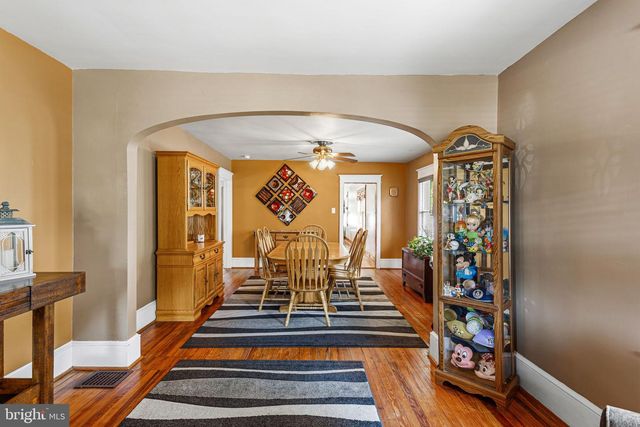 9 MOORE AVE, Barrington, NJ 08007