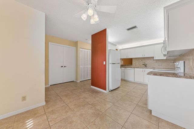 10197 Kinswood Road, Boynton Beach, FL 33437