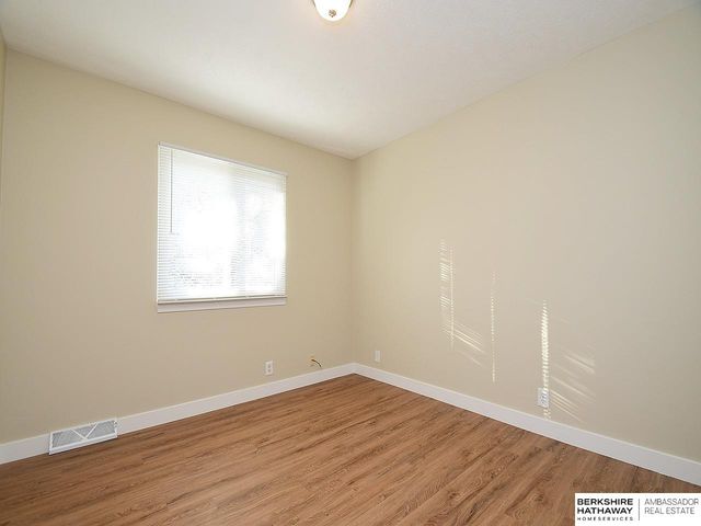 14034 Washington Street, Omaha, NE 68137