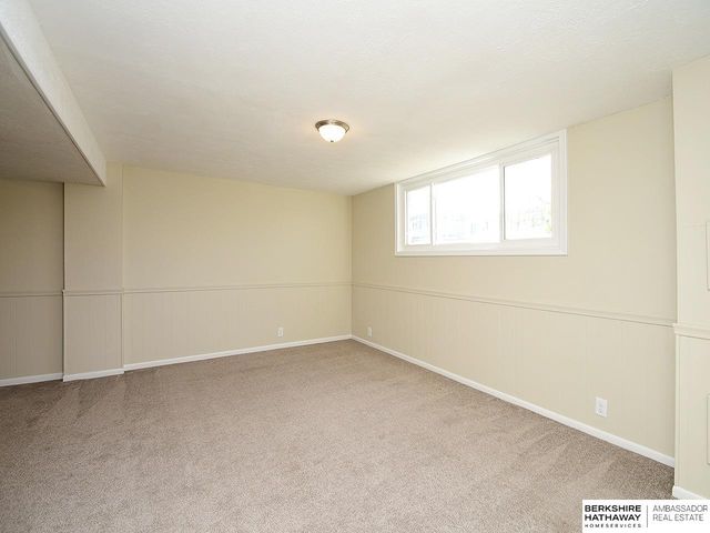 14034 Washington Street, Omaha, NE 68137