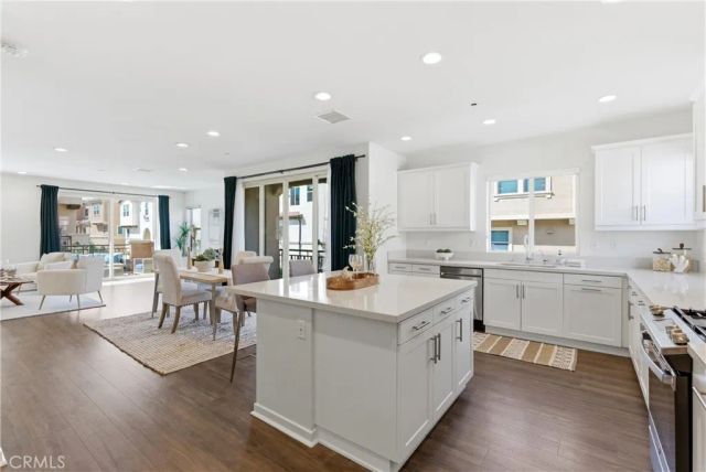 600 Shadowbrook, Lake Forest, CA 92610