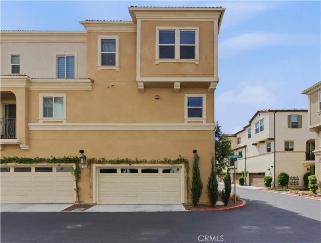 600 Shadowbrook, Lake Forest, CA 92610