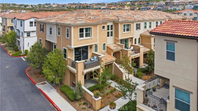 600 Shadowbrook, Lake Forest, CA 92610