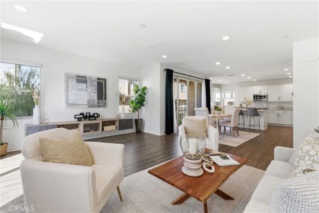 600 Shadowbrook, Lake Forest, CA 92610