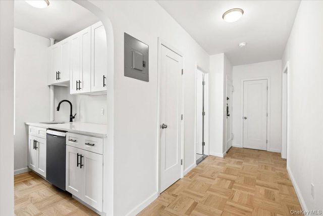 196 Garth 1F, Scarsdale, NY 10583