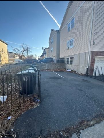 26 Clinton Pl, Newark City, NJ 07108