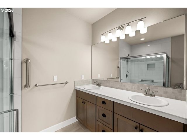 1960 SILVERSTONE Dr, Forest Grove, OR 97116