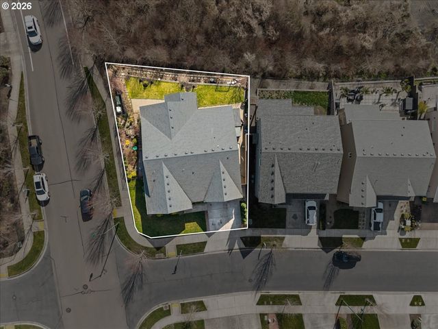 1960 SILVERSTONE Dr, Forest Grove, OR 97116