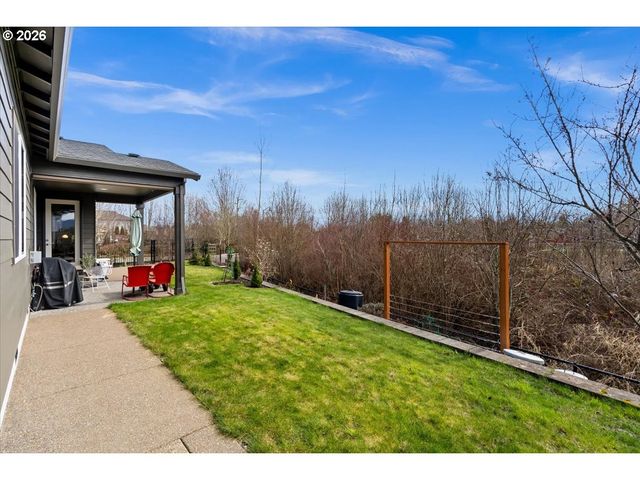 1960 SILVERSTONE Dr, Forest Grove, OR 97116