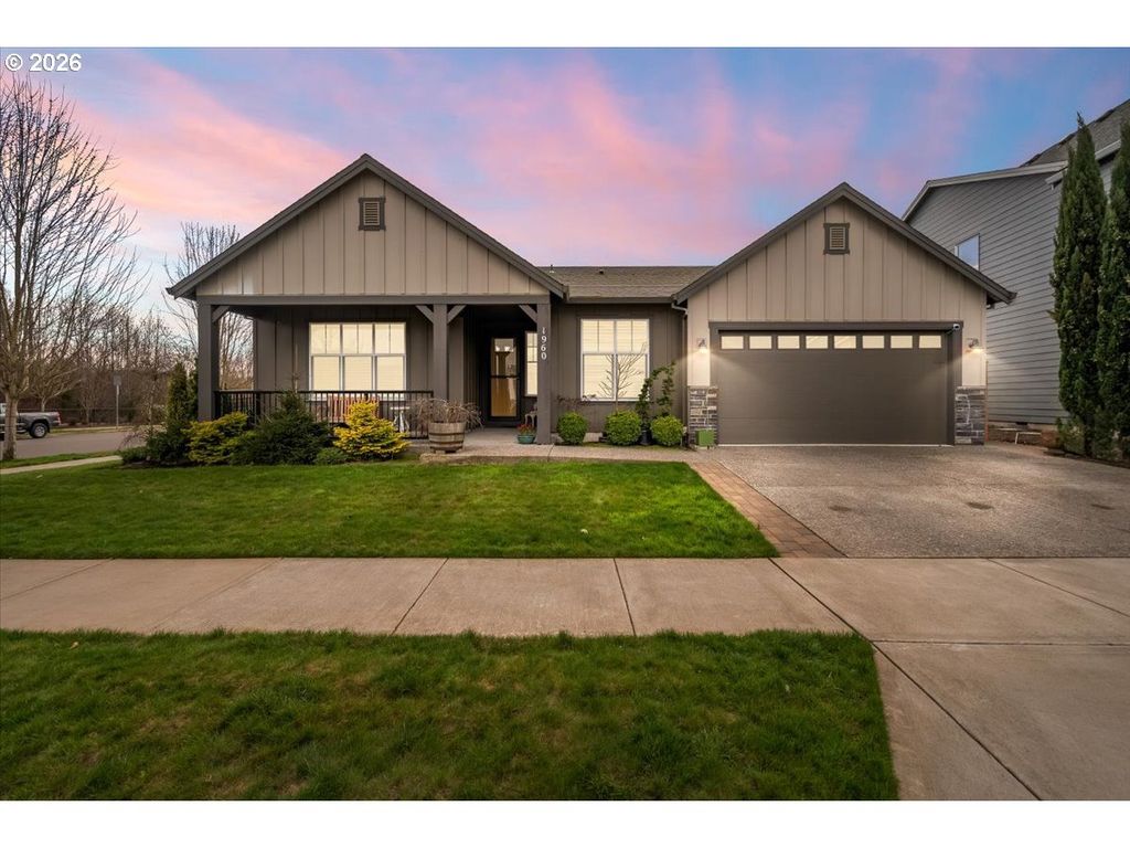 1960 SILVERSTONE Dr, Forest Grove, OR 97116
