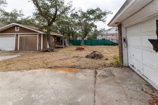 2111 Murphy, Aransas Pass, TX 78336