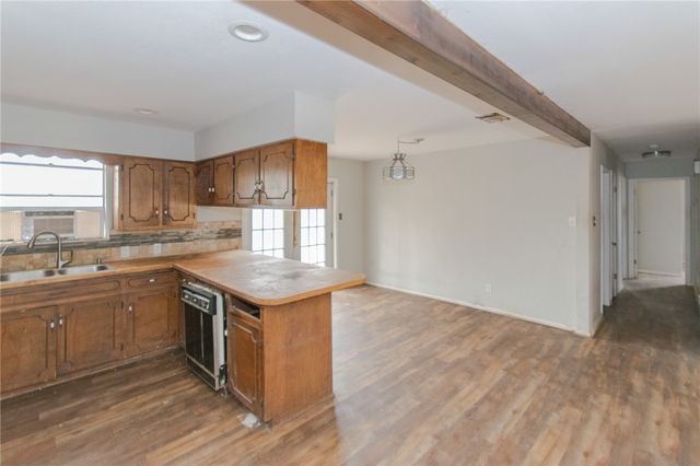 2111 Murphy, Aransas Pass, TX 78336