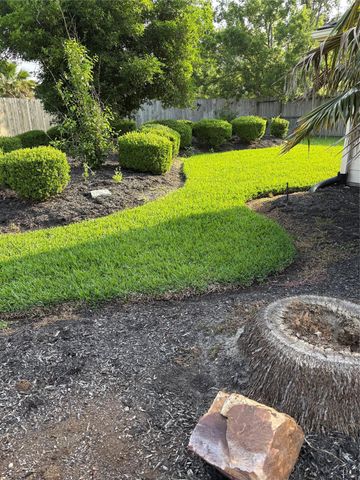 3613 Knotty Pine Circle, Pearland, TX 77581