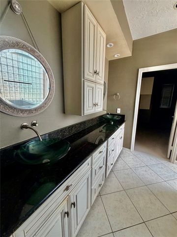 3613 Knotty Pine Circle, Pearland, TX 77581