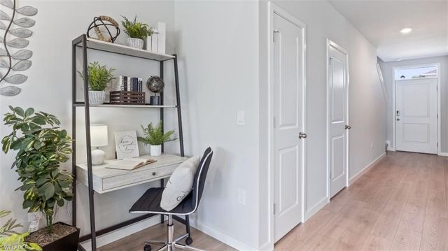 8207 EVERLY PRESERVE DR, Lehigh Acres, FL 33905