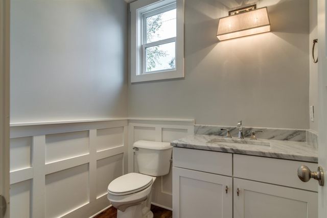 1711 10th Avenue, S, Nashville, TN 37203