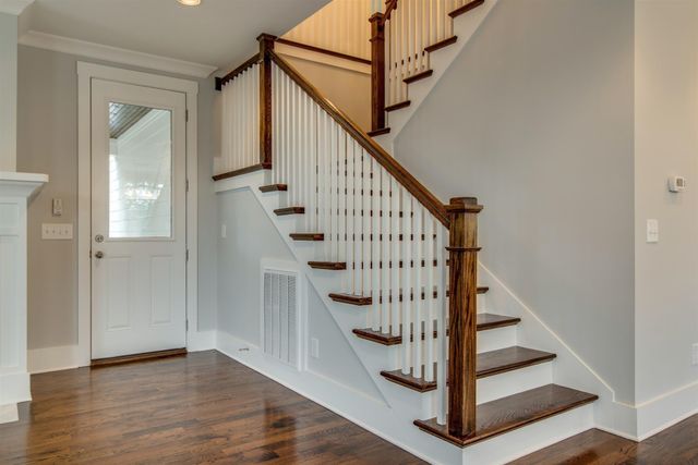 1711 10th Avenue, S, Nashville, TN 37203