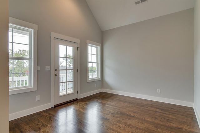 1711 10th Avenue, S, Nashville, TN 37203