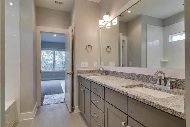 1711 10th Avenue, S, Nashville, TN 37203