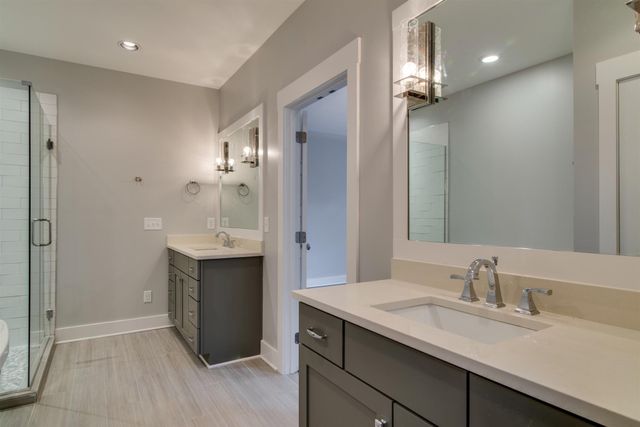 1711 10th Avenue, S, Nashville, TN 37203