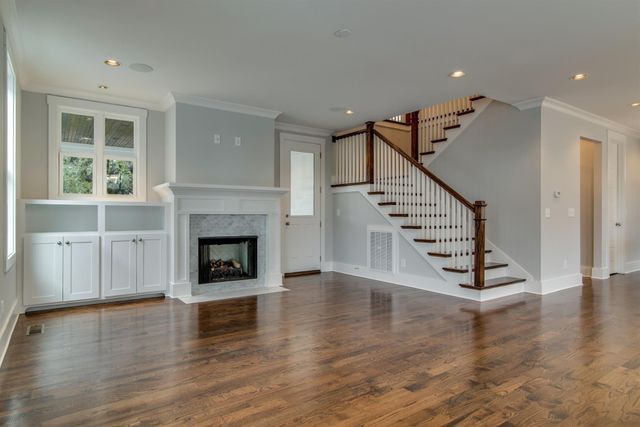 1711 10th Avenue, S, Nashville, TN 37203