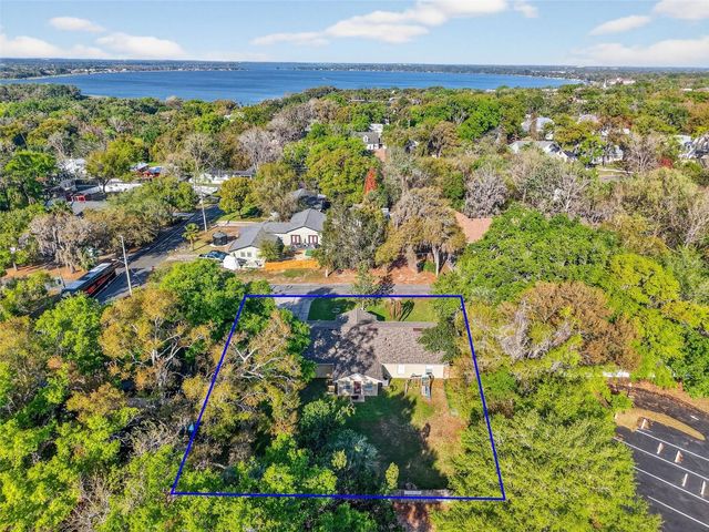 130 N JOHNS STREET, Mount Dora, FL 32757