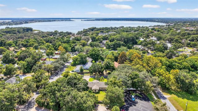 130 N JOHNS STREET, Mount Dora, FL 32757