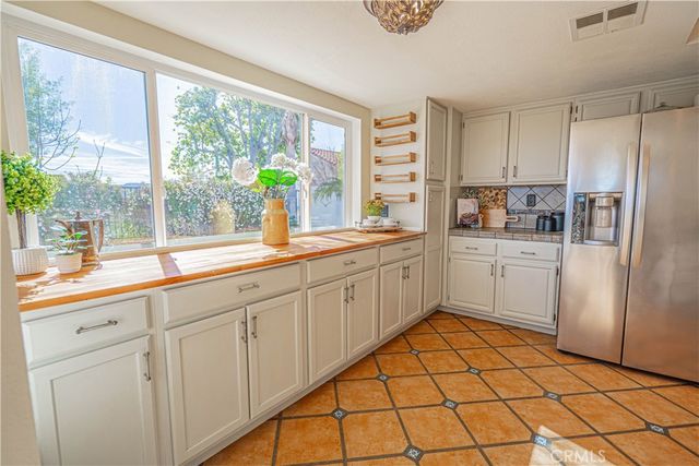 25042 Hollyhock Court, Stevenson Ranch, CA 91381