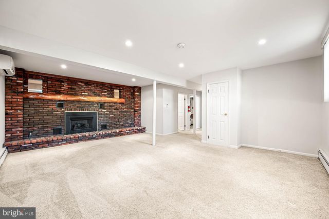 309 PRINTZ AVE, Essington, PA 19029