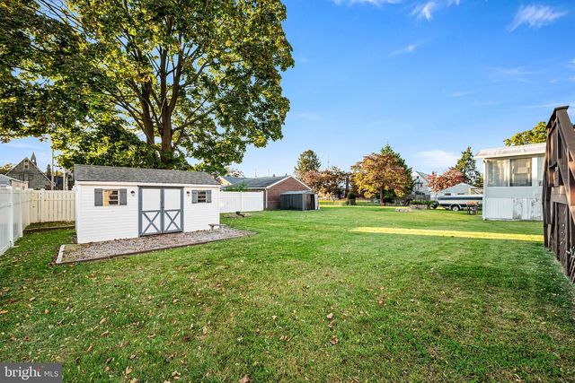 309 PRINTZ AVE, Essington, PA 19029