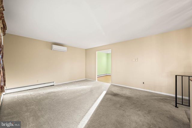 309 PRINTZ AVE, Essington, PA 19029