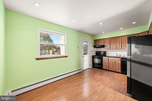 309 PRINTZ AVE, Essington, PA 19029