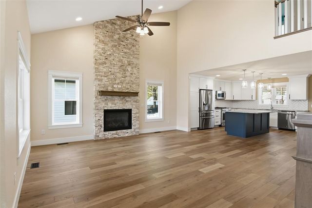 3746 Crest Ridge Court, Eau Claire, WI 54701