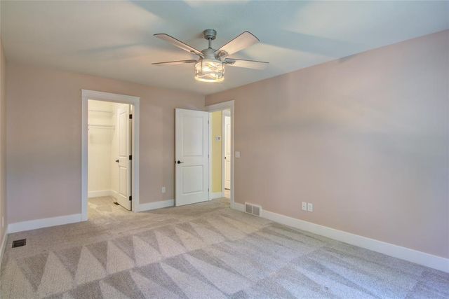 3746 Crest Ridge Court, Eau Claire, WI 54701
