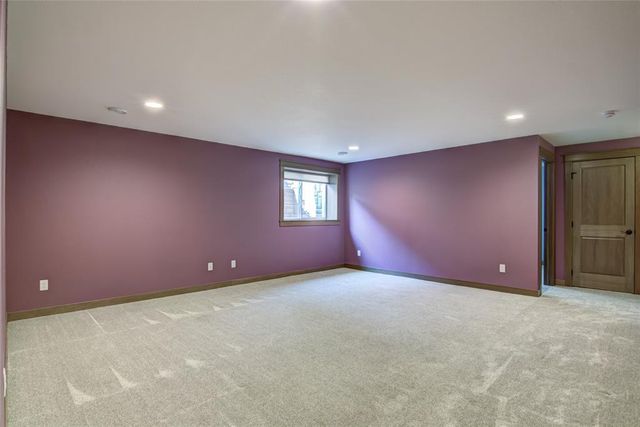 3746 Crest Ridge Court, Eau Claire, WI 54701