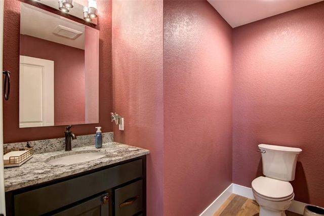 3746 Crest Ridge Court, Eau Claire, WI 54701