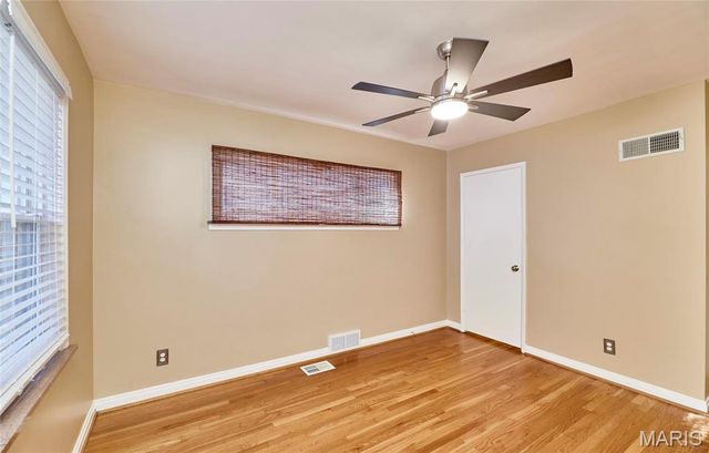 1120 Terrace Drive, St Louis, MO 63117