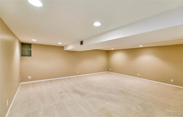 1120 Terrace Drive, St Louis, MO 63117
