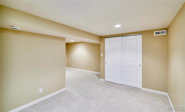 1120 Terrace Drive, St Louis, MO 63117