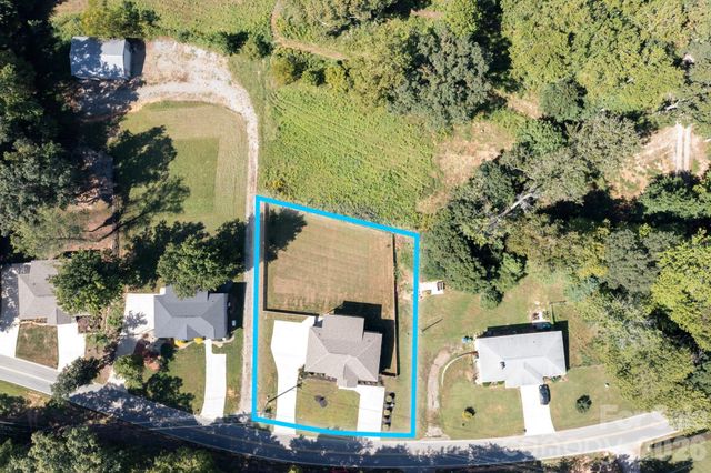 139 Ridge Road, Candler, NC 28715