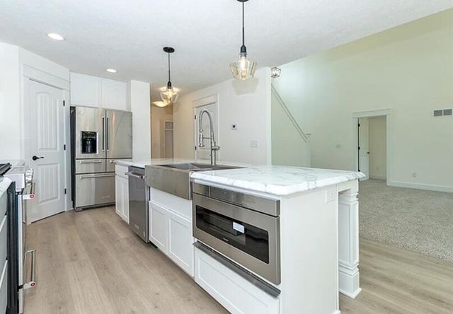 15 Pinewood Drive, Grass Lake, MI 49240