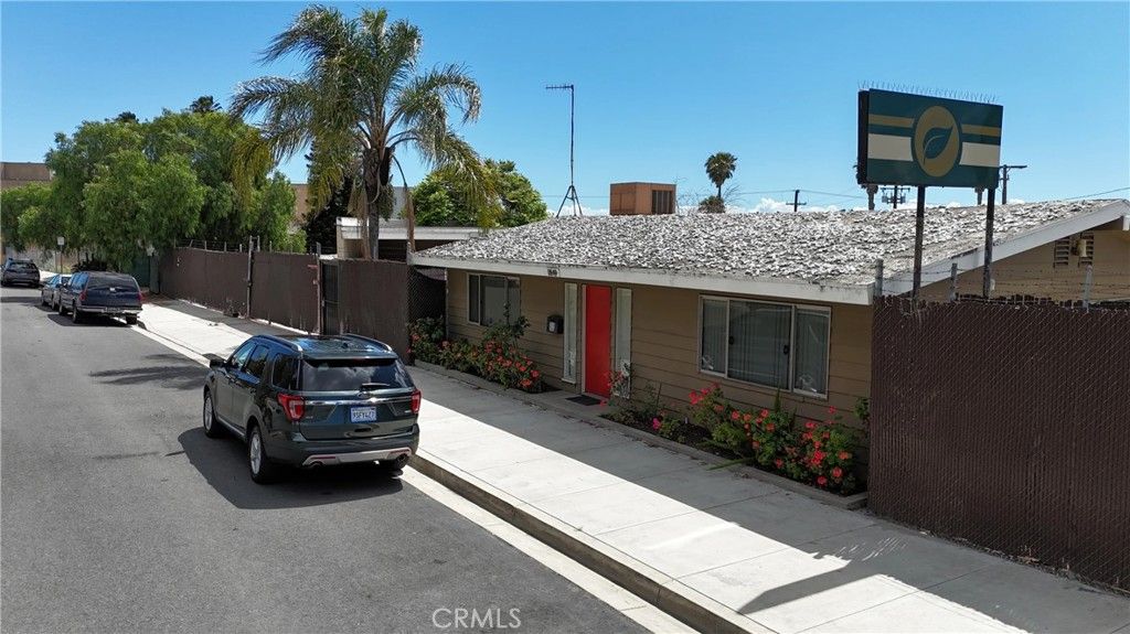 1849 N Reservoir W, Signal Hill, CA 90755 — photo 4