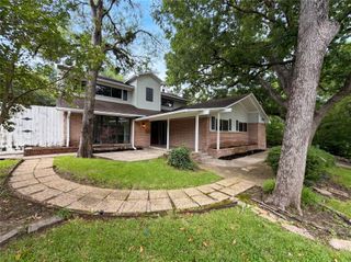 6878 Burwood Lane, Dallas, TX 75214