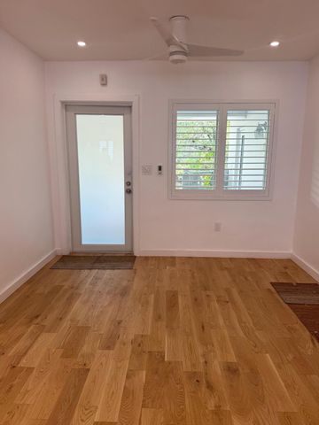 820 3rd Street 8, Miami Beach, FL 33139