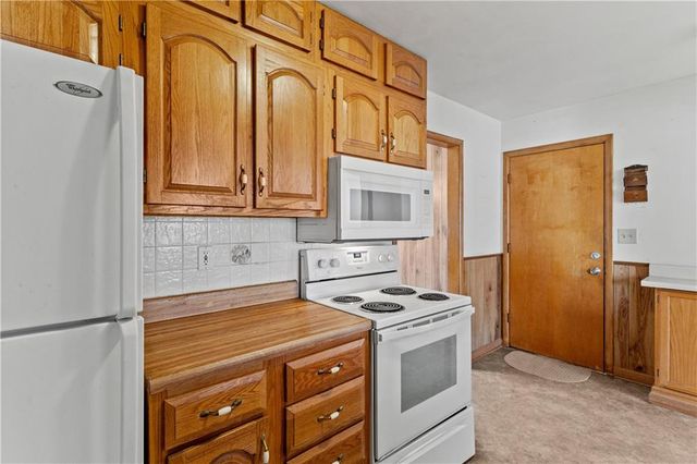 3709 S Main Street, Independence, MO 64055